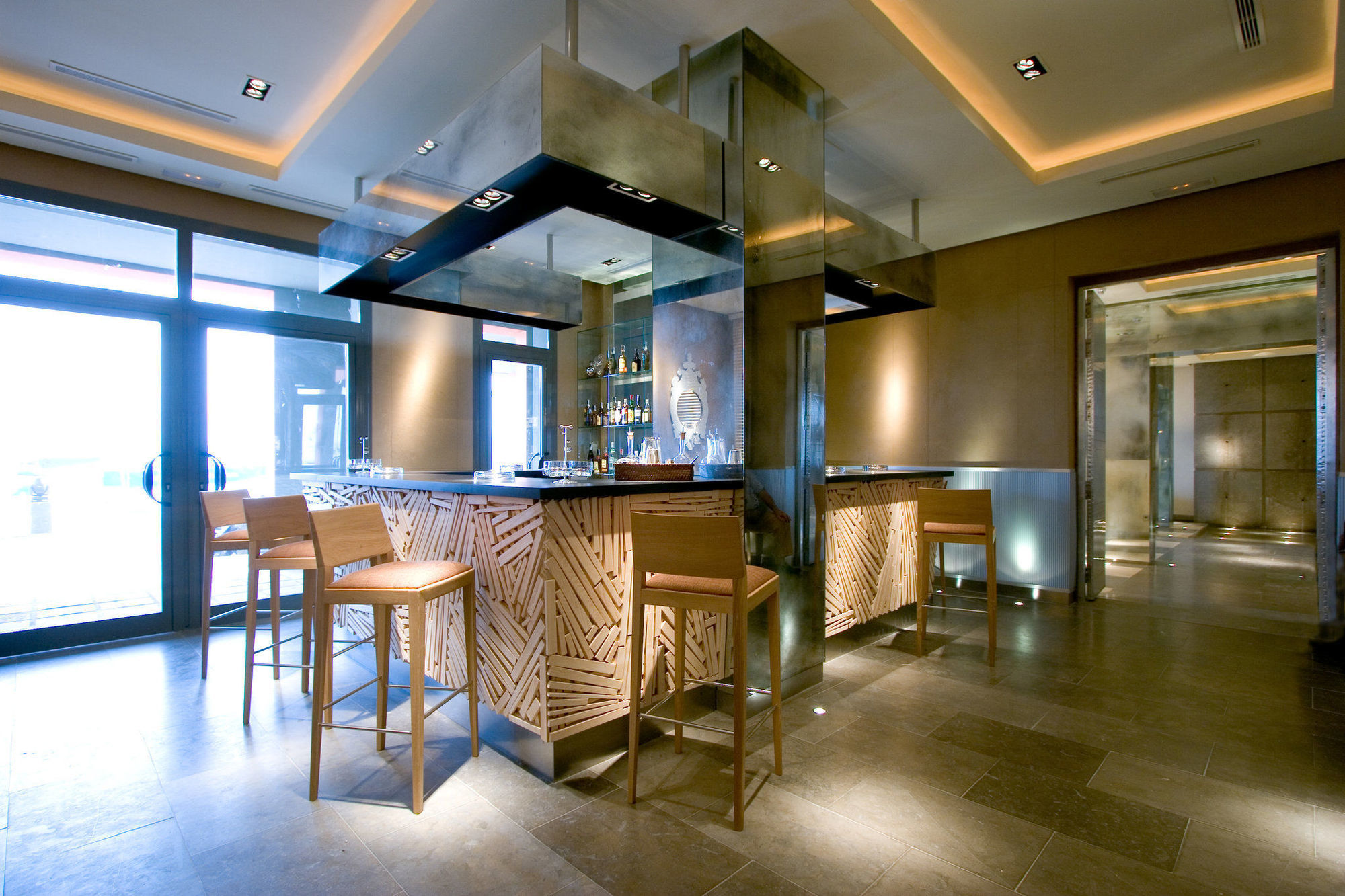 Hotel Mim Sotogrande Club Maritimo Restoran fotoğraf