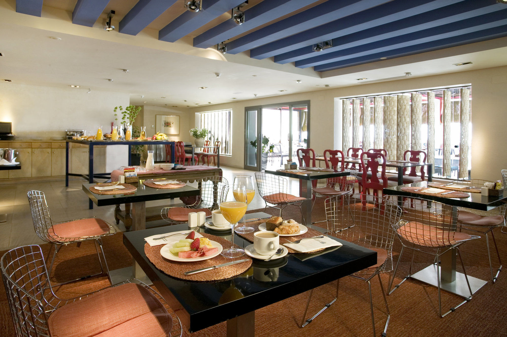 Hotel Mim Sotogrande Club Maritimo Restoran fotoğraf